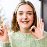 Sonrisa de paciente tratada con Invisalign Diamond Apex en Dentixalud Boadilla del Monte.